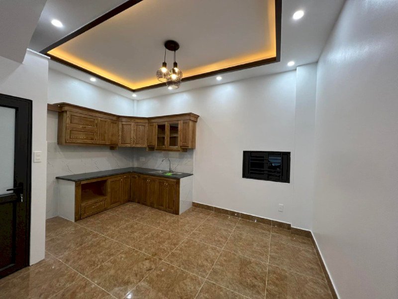 Bán nhà ngõ phố Bình Lộc, ph Tân Bình, TP HD, 40.5m2, mt 4.48m, 3 tầng, 3 ngủ, 1.68 tỷ