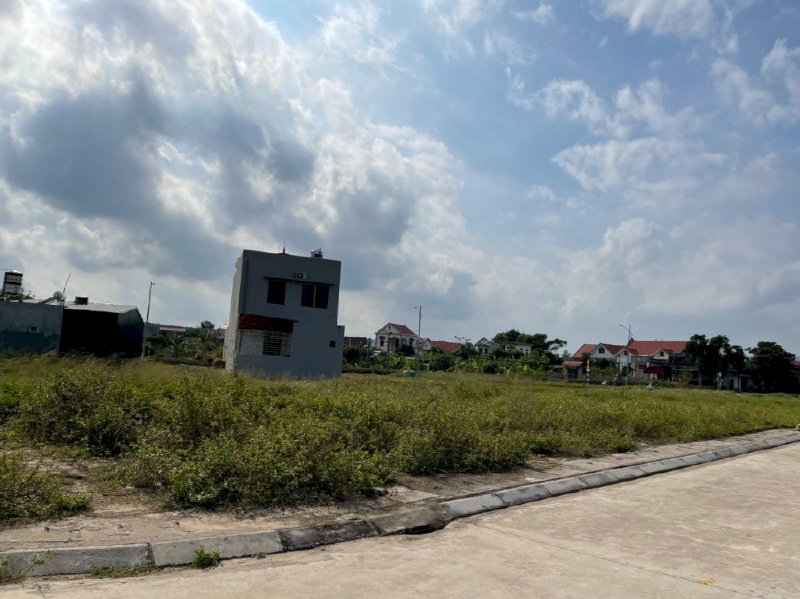 Bán 3 lô đất biệt thự phường Hoàng tân, TP Chí Linh, HD, 265.5m2, vị trí đẹp, giá đầu tư cực tốt