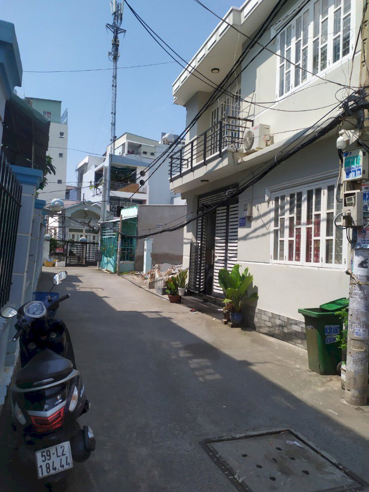 Bán Nhanh Nhà Cấp 4, Xe Hơi Tới Nhà, 155m2, Ngang 6m. 11 Tỷ. Ngay KDC Nam Long Phú Thuận . Quận 7