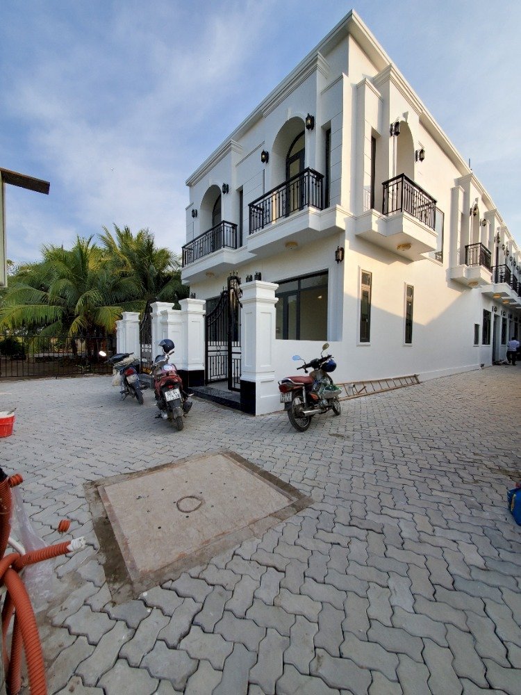 Nhà gần UBND X.Phước Lý SHR 1tr 1Lầu 6x12 Nhà đẹp cao cấp giá tốt đầu tư