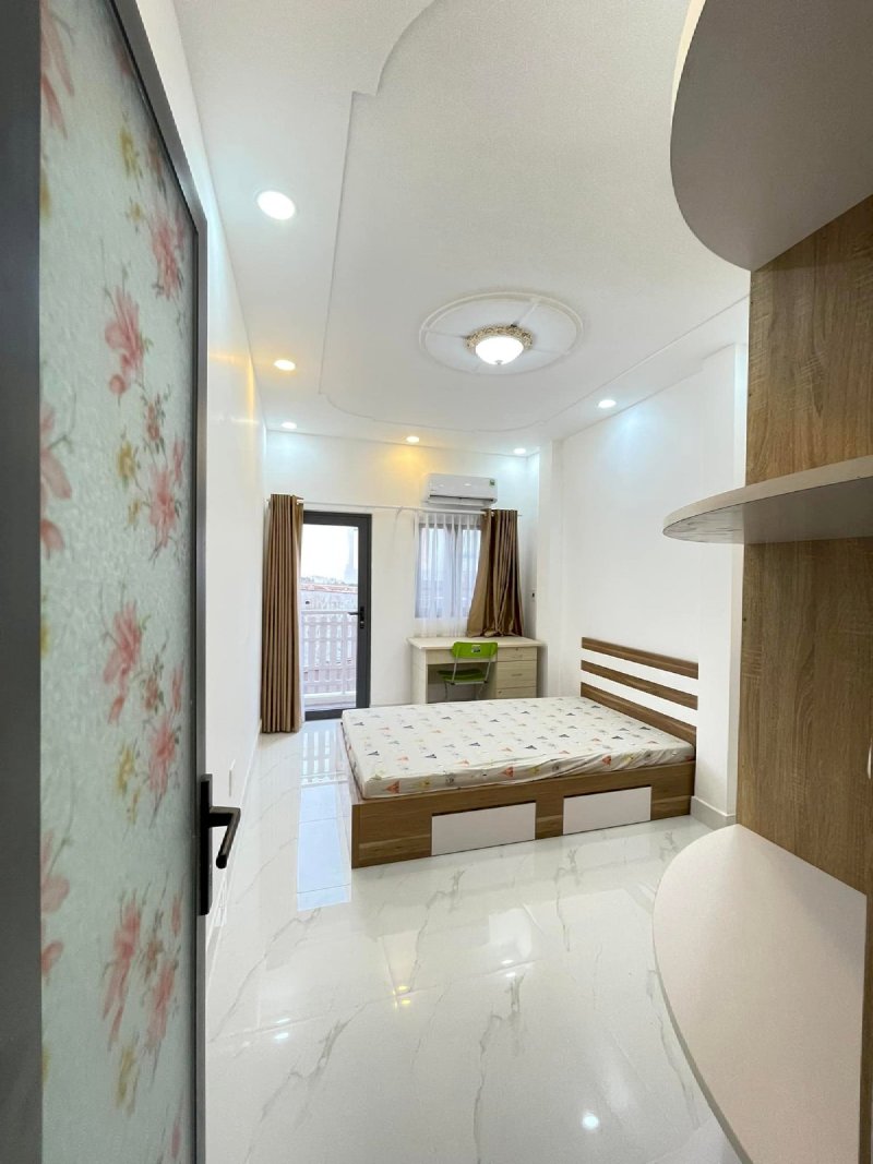 Nhà Đẹp Lô Góc 4 Tầng, 43m2, Full Nội Thất, gần Trường Sa, 6.5 Tỷ