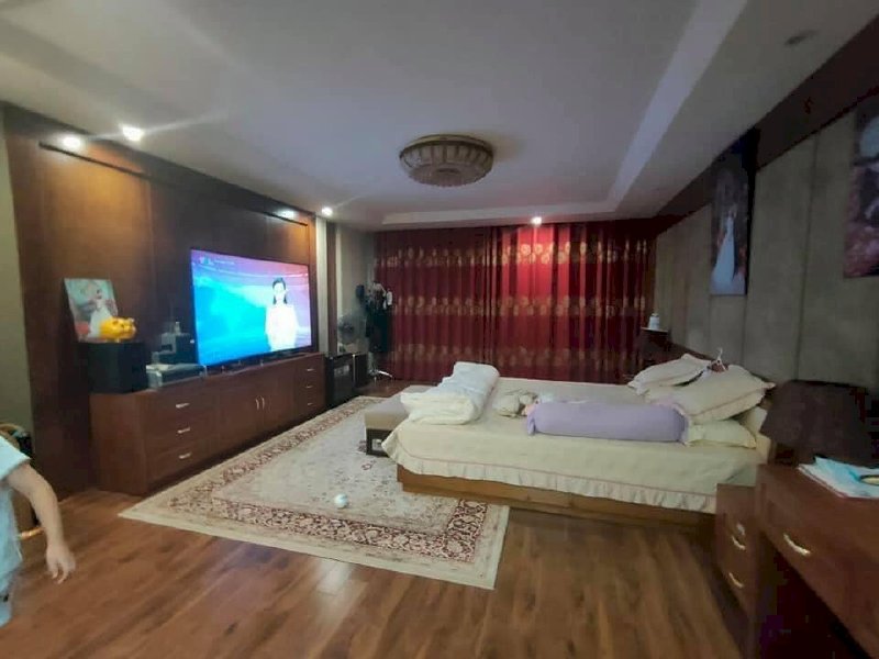 Bán nhà Ngõ 176 Lê Trọng Tấn, Thanh Xuân, Gara Ô Tô, Thang máy, KD sầm uất, 102m2, MT 5m. Giá 20 tỷ