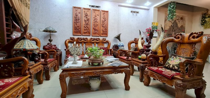 Bán nhà mặt phố An Dương Vương, Tây Hồ. View sông Hồng. DT 150m2,MT 5.8m,6 tầng, giá 20 tỷ