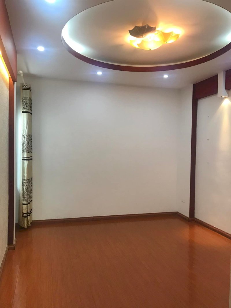 Bán nhà mặt phố Đông Cổ,DT 60m x 6 tầng,vỉa hè rộng