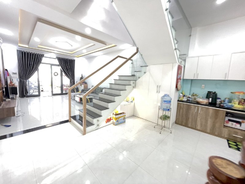 Nhà 1 mê, Đẹp, 5*38,5m, Đg A4, gần Phạm Ngũ Lão