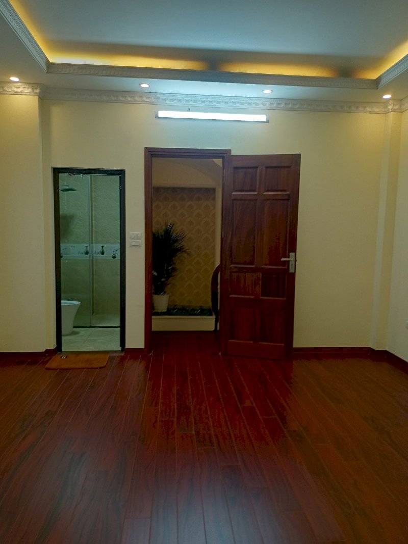 Bán Gấp Nhà Xuân La, Tây Hồ, Siêu Hiếm, 2 Thoáng, Lô Góc, Sát Phố, 46mx5t, Chỉ 4.75 Tỷ.
