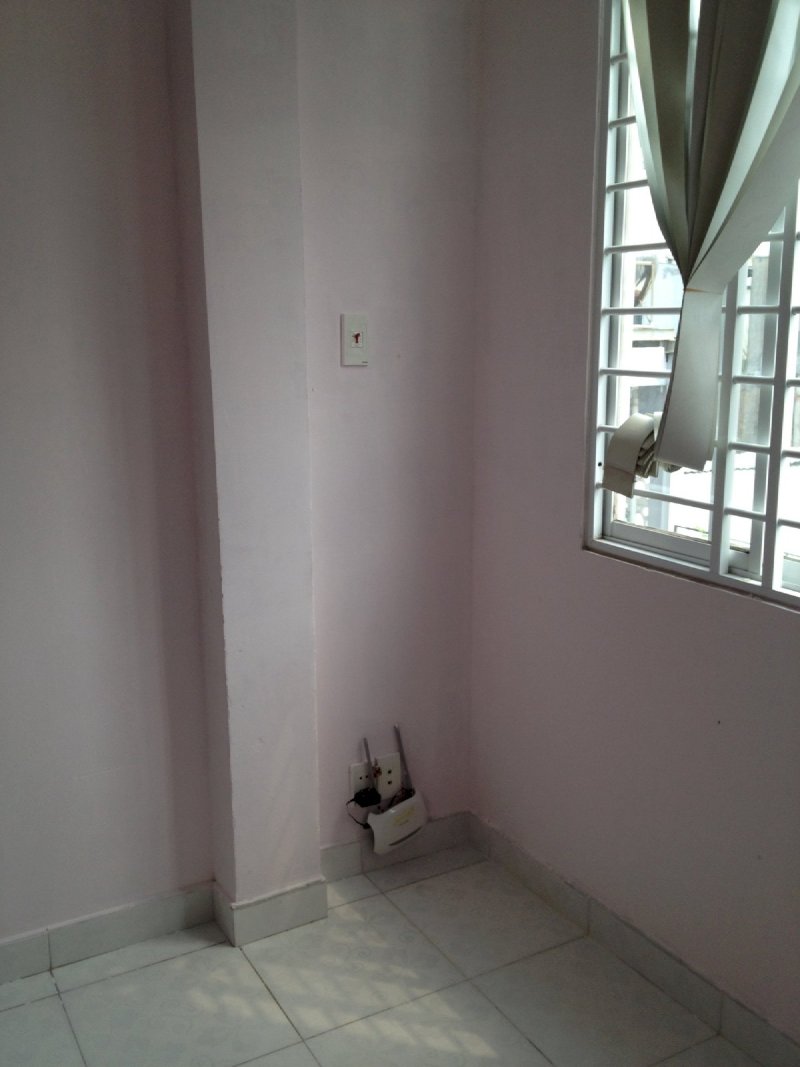 Cho thuê phòng có máy lạnh (20m2) tại 145B Trần Văn Đang, P. 11, Q. 3 giá 3.500.000.