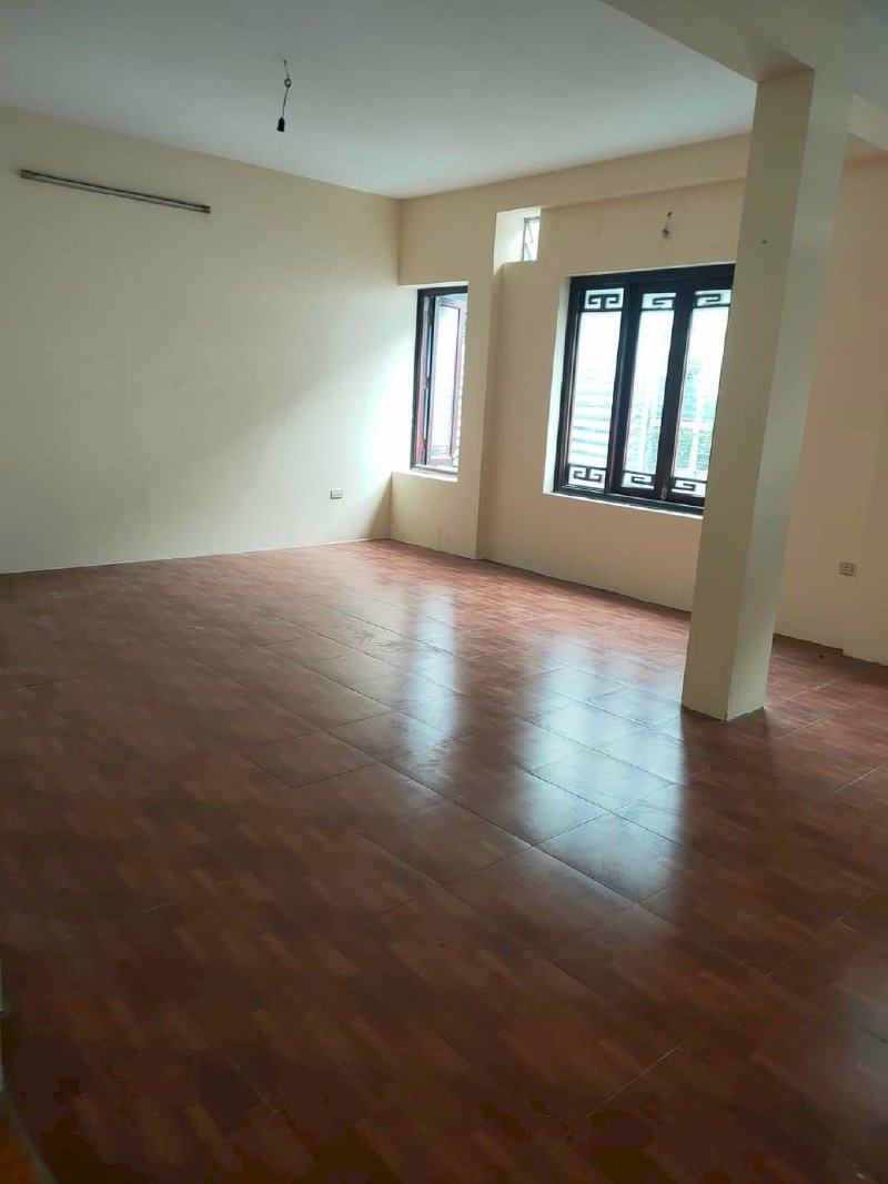 Cho thuê cả nhà 70m2 mặt phố hồ tùng mậu, bắc từ liêm.