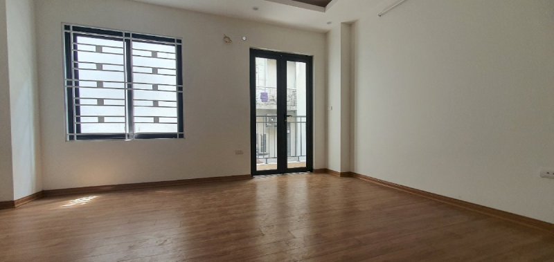 Bán Nhà Tôn Thất Tùng, Đống Đa, Dt 30m2, 5 Tầng, Mt 4.7m, Giá Nhỉnh 4 Tỷ