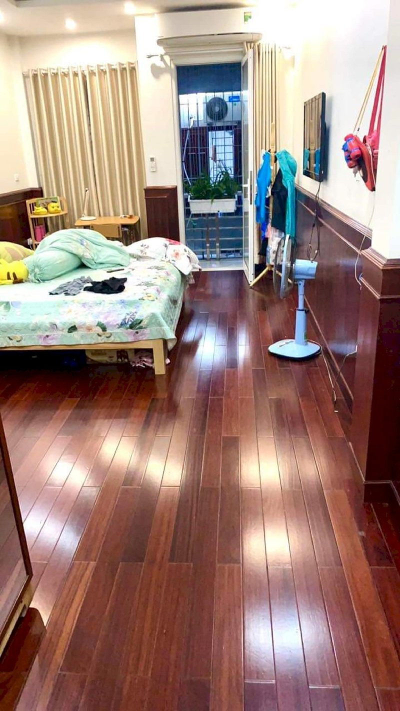 Bán Nhà Đường Thuỵ Khuê, Vị Trí Đẹp, Thông Hồ Tây, 42m2, 5 Tầng Giá 4.97 Tỷ.