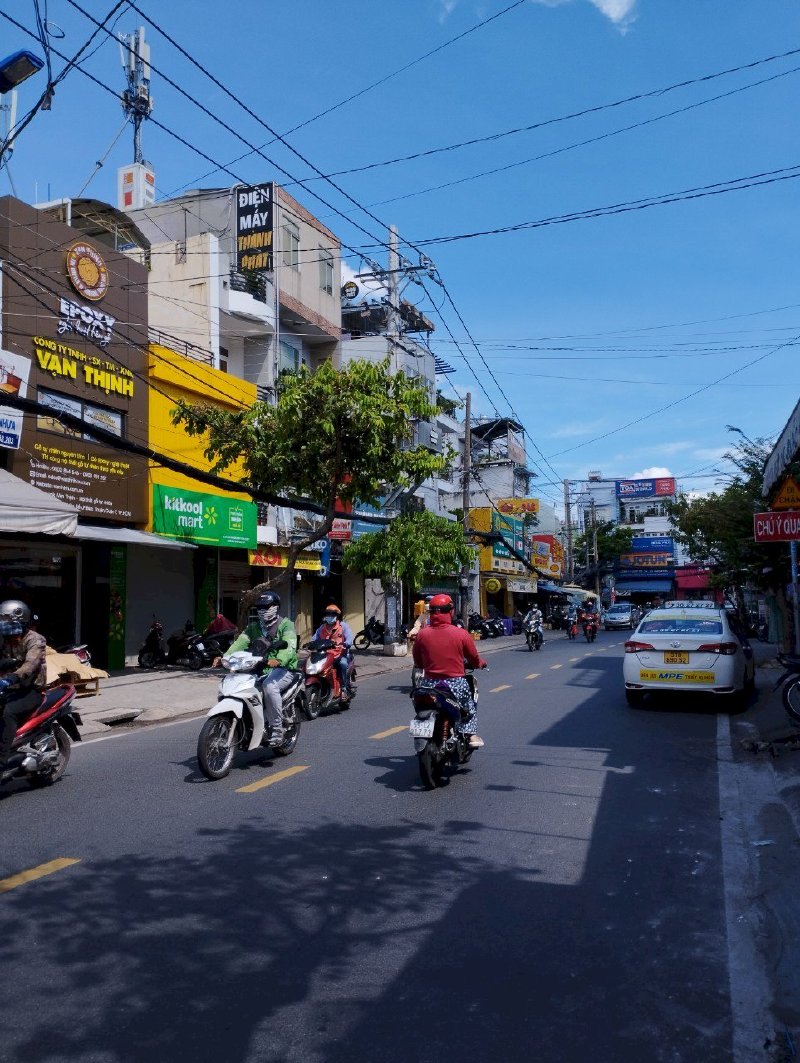 Bán Gấp MT Huỳnh Tấn Phát. p Tân Phú. 5,6x35m. 5 Tầng. Chỉ 22,5 Tỷ. Bên Cục Thuế