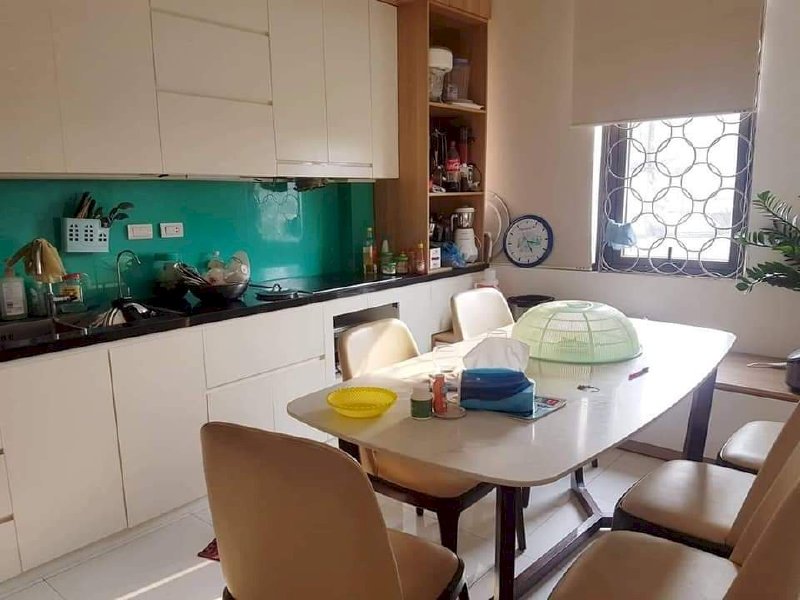Bán tòa nhà 60m2x6 tầng, 9 phòng khép kín cho thuê, thang máy, giá 9,7 tỷ