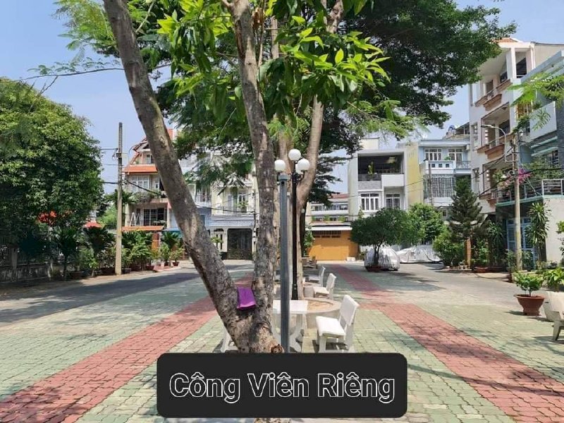 Bán nhà Đường Hoàng Diệu 2, Thủ Đức, Gần Vincom TĐ, ĐH SPKT, 85m2, 5 tấm, Hàng hiếm