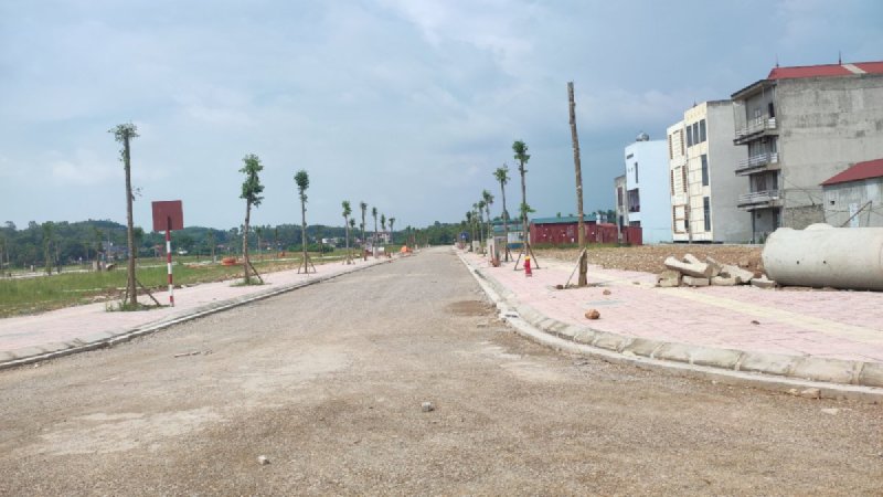 Đất đấu giá trung tâm thị trấn Nhã Nam - Bắc Giang Giá chỉ từ 1.x tỷ.