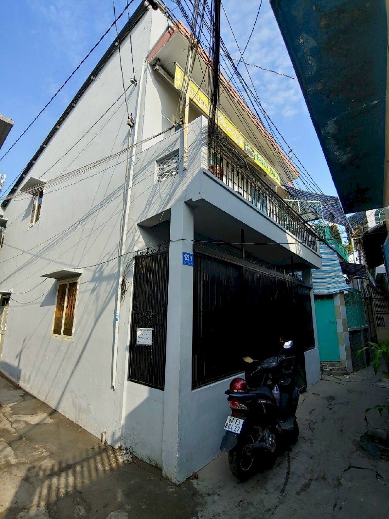 Nhà 1 trệt 1 lầu Quyết Thắng SHR thổ cư, gần nhà hàng K' Tân, lô góc
