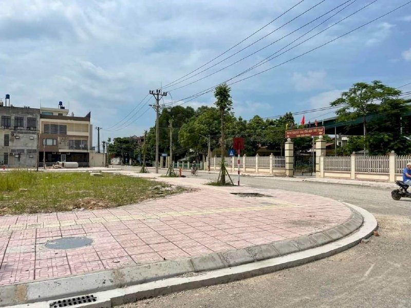 Đất đấu giá trung tâm thị trấn Nhã Nam - Bắc Giang Giá chỉ từ 1.x tỷ.