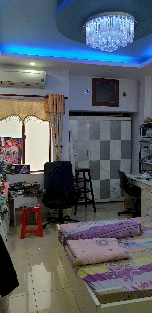 Bán nhà đường 182, Tăng Nhơn Phú A, Q9, cách ngã tư Thủ Đức 3Km, 67m2, 4 lầu, giảm 300tr