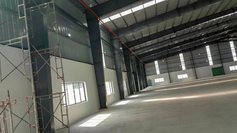 Cho thuê gấp nhà xưởng may mặc 5100m2 KCN Tân Đô, Đức Hòa, Long An