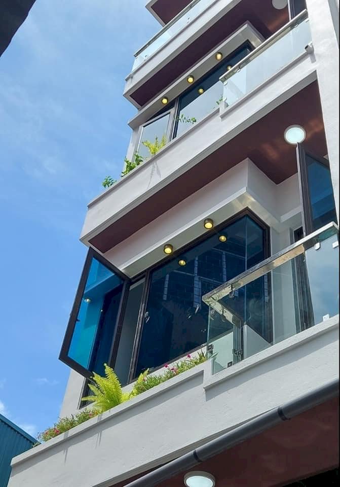 Bán 2 căn nhà 4 tầng mới đẹp, thiết kế hiện đại ngõ phố Trần Hưng Đạo - TP Hải Dương .