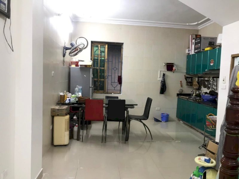 Bán Nhà Xây Đẹp Đại Mỗ 42M 4 Tầng,4 phòng,Chỉ 15M ra đường lớn,Ô tô đỗ,Kinh Doanh