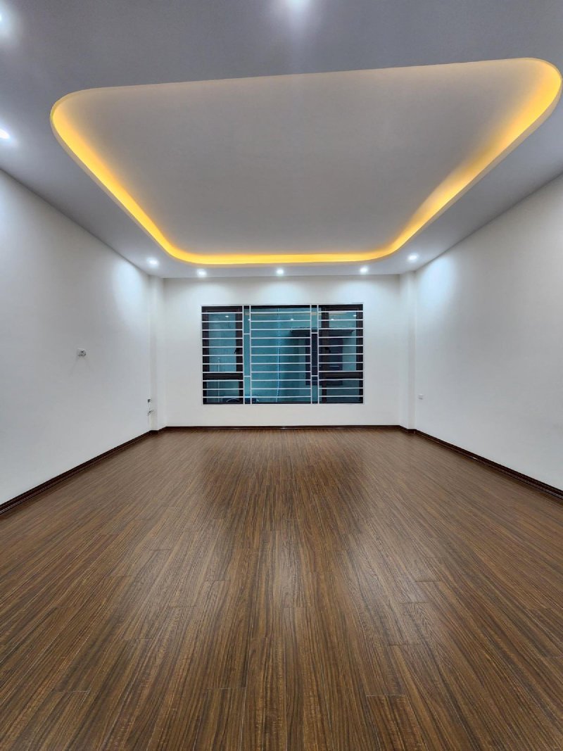 Bán Nhà Chùa Láng, 5m Ra Ôtô, Kinh Doanh Ccmn, 42m2x6tầng, Giá 5.4 Tỷ