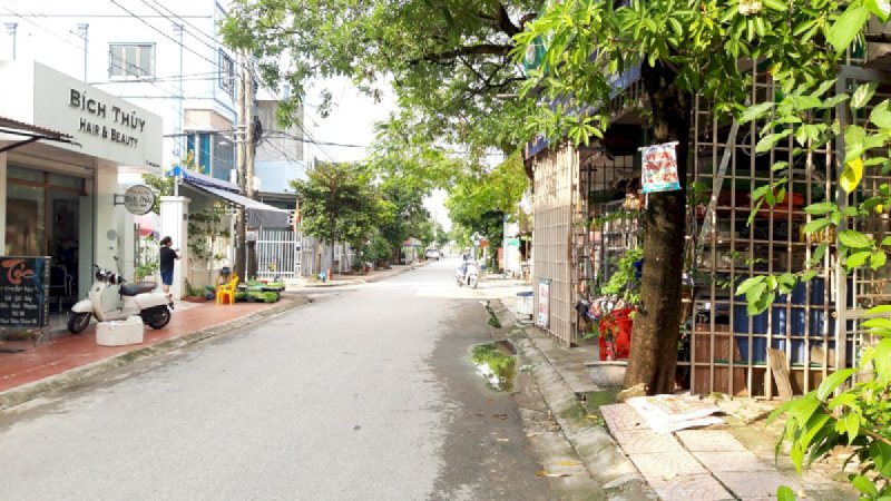 Bán 100m2 đất mặt đường phường Hùng Vương, Hồng Bàng giá 2,5 tỷ kinh doanh buôn bán tốt. 