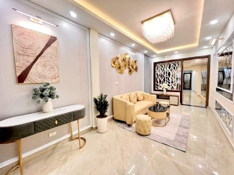 Cần bán nhà đẹp như tranh 70mx4T, mặt ngõ ô tô, gần mặt phố Minh Khai, full nội thất chỉ 6.98 tỉ.
