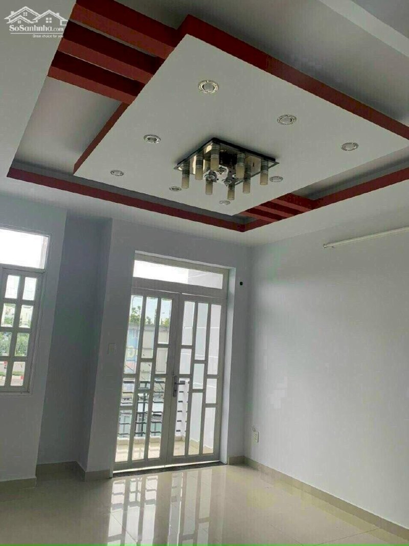 Bán nhà 3 tầng. MT Phạm Văn Đồng, Hiệp Bình Chánh, dt 101m2 giá 15,8 tỷ