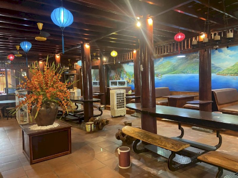 Bán nhà hàng gỗ quý cực rộng Siêu VIP Thanh Trì