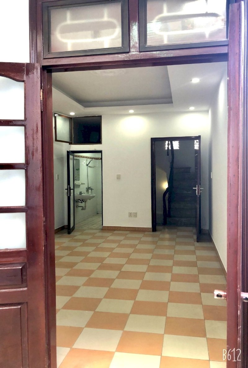 Nhà Trương Định, Ngõ Ba Gác Phi, 2 Thoáng, 33m2 X 5 Tầng