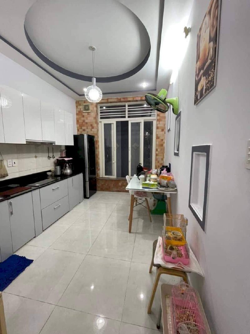 Nhà bán nở hậu, Thạch Lam, Tân Phú, 49m2