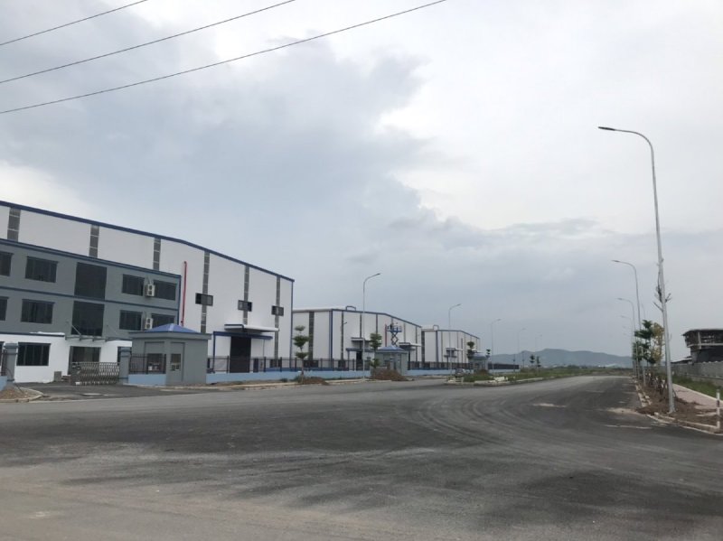 Cho thuê xưởng 5.000m2 mới Khu CN Hòa Phú – Bắc Giang