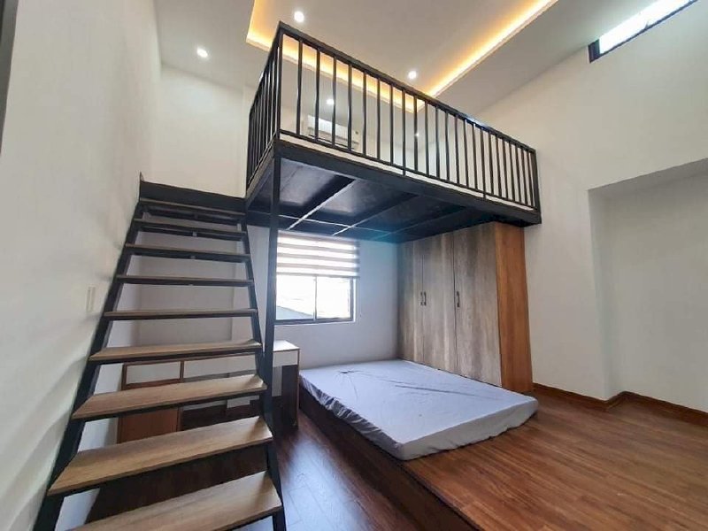 Nhà Lê Duẩn, 72m2, 2 tầng, đẹp, ở - cho thuê, riêng biệt