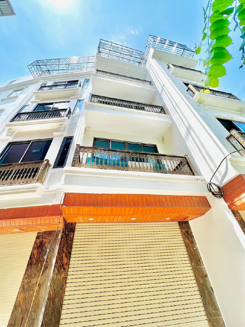 Bán nhà đẹp phố Minh Khai 35m2, Mt 4m, 6 tầng thang máy, trước nhà ô tô tránh 