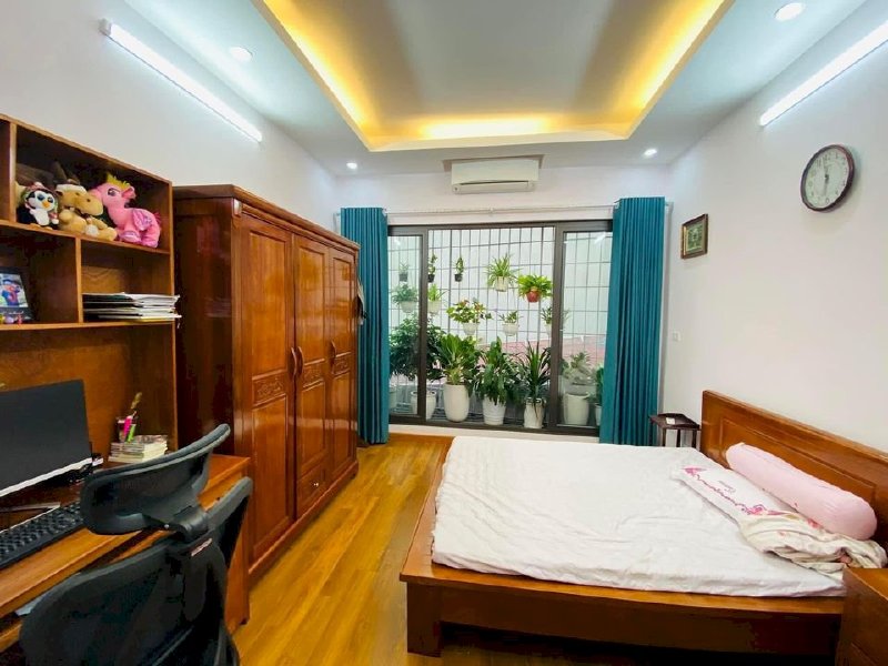 Bán nhà Đặng Văn Ngữ 51m2, lô góc, gần ô tô, ngõ thông chỉ 5,4 tỷ