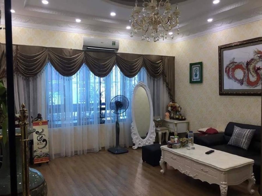 Nhà Siêu Đẹp, 5 Tầng, Ô tô đỗ Cửa, Bùi Xương Trạch  2,5 Tỷ.