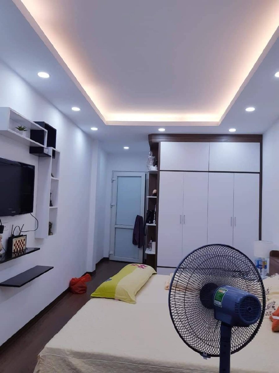 Nhà Đường Láng, 4 Tầng, 45m2, 3.3 Tỷ, Nội Thất Siêu Đẹp, Ngõ Ba Gác. Lh : 0348334991.