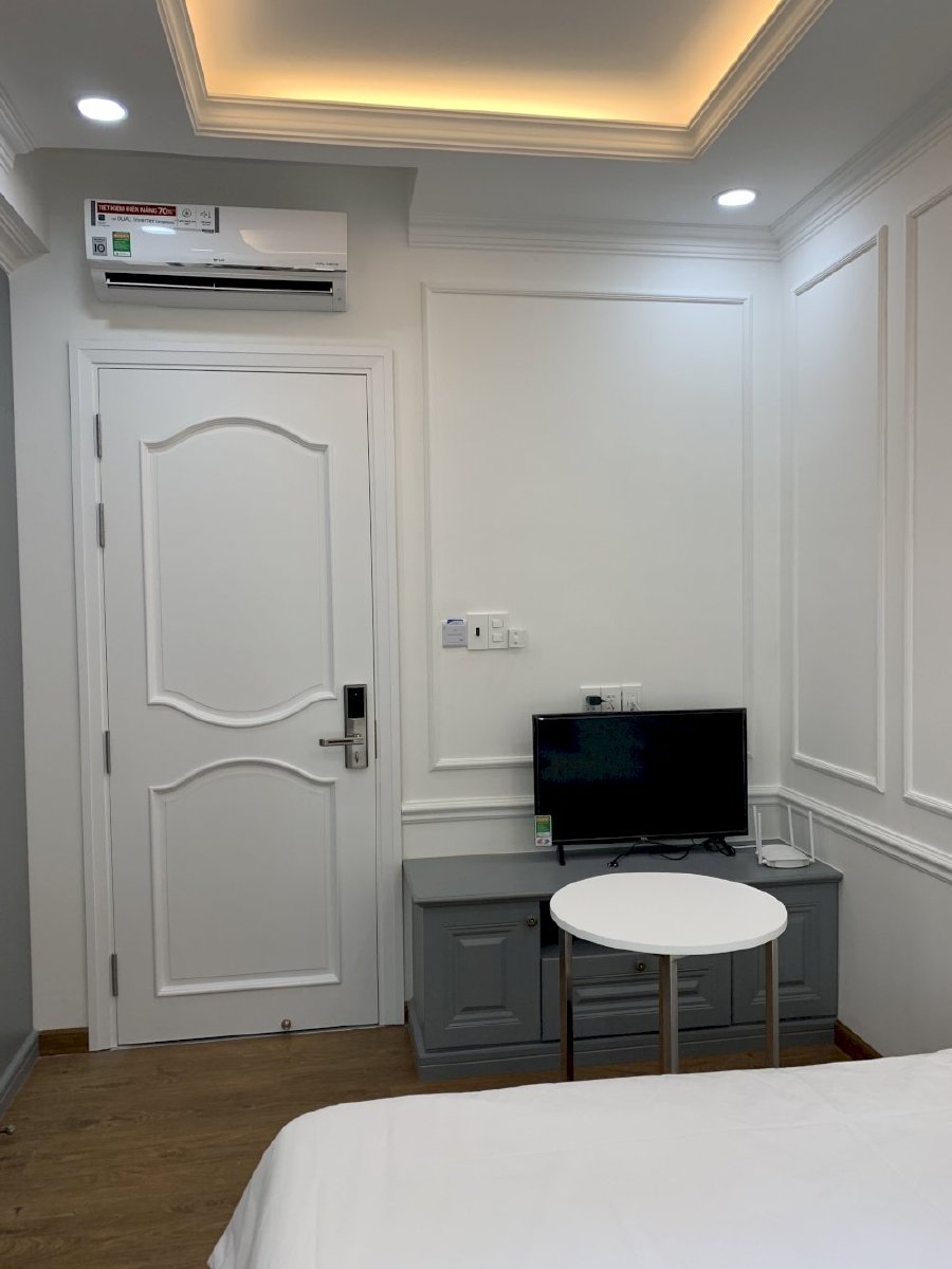 Cần cho thuê căn hộ dịch vụ giá rẻ Phú Mỹ Hưng, 9.3 triệu/tháng, nhà mới hoàn toàn