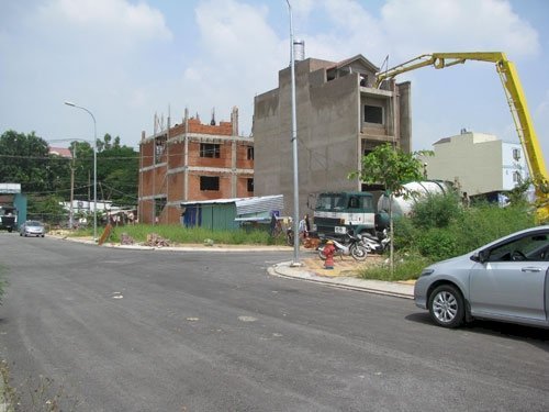 Thanh lí 2 lô đất giá rẻ, giá 400tr/nền. Cách ngã 4 Bà Điểm 1km