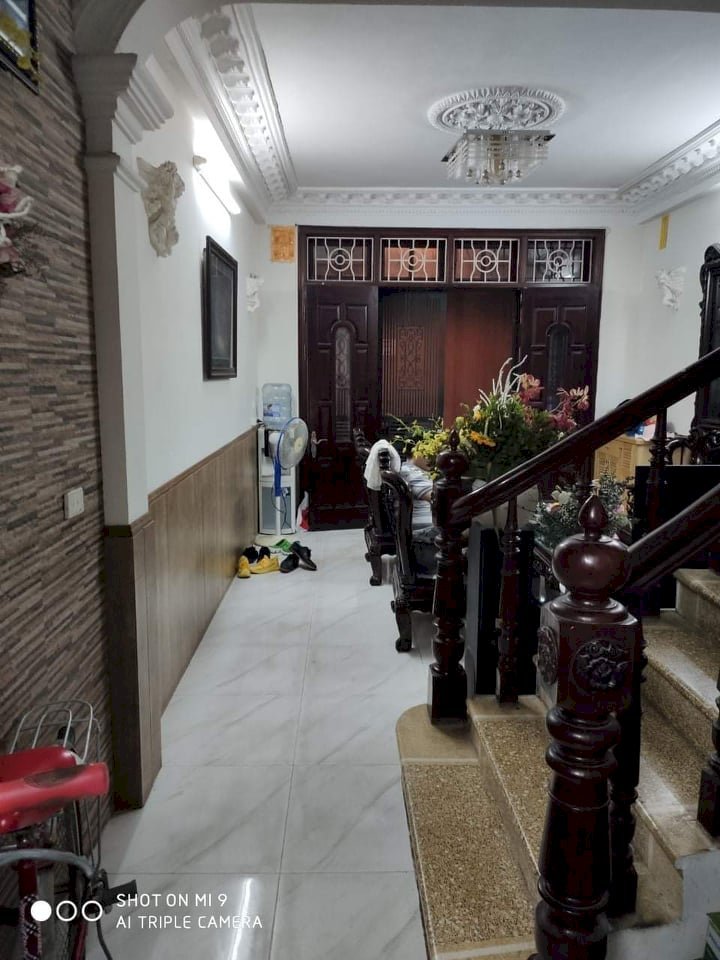 Bán nhà mặt ngõ Thịnh Quang 45m2 x 5 tầng x 3.8MT x 3.65 t... nhà đẹp