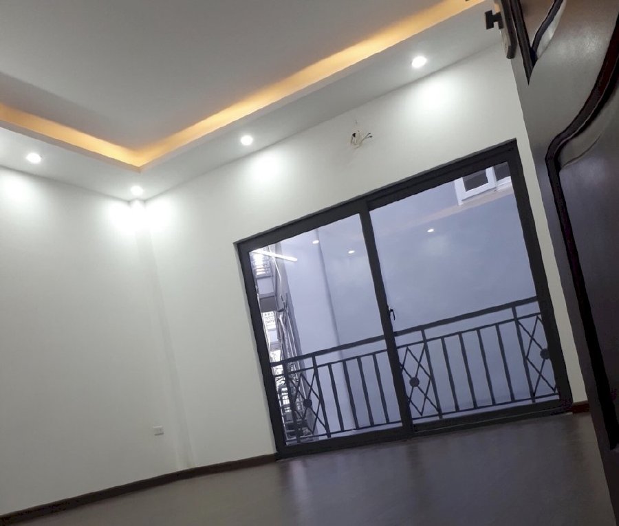 Bán nhà Kim Mã - Ba Đình – 42m2. Nhà Đẹp Lung Linh. Cách mặt phố 30m.