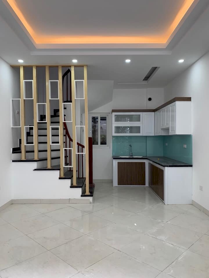 Bán gấp nhà mới Yên Xá, thông tin thật 100%, 32m2*4T, ô tô đỗ cách 15m, giá 2.3 tỷ 0982468422