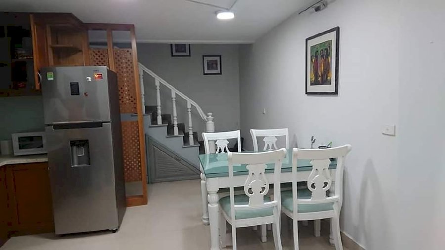 Chính chủ bán nhà phố Ngọc Lâm, Long Biên 40m2 full nội thất, chỉ 2.8 tỷ. LH 0977.611.089