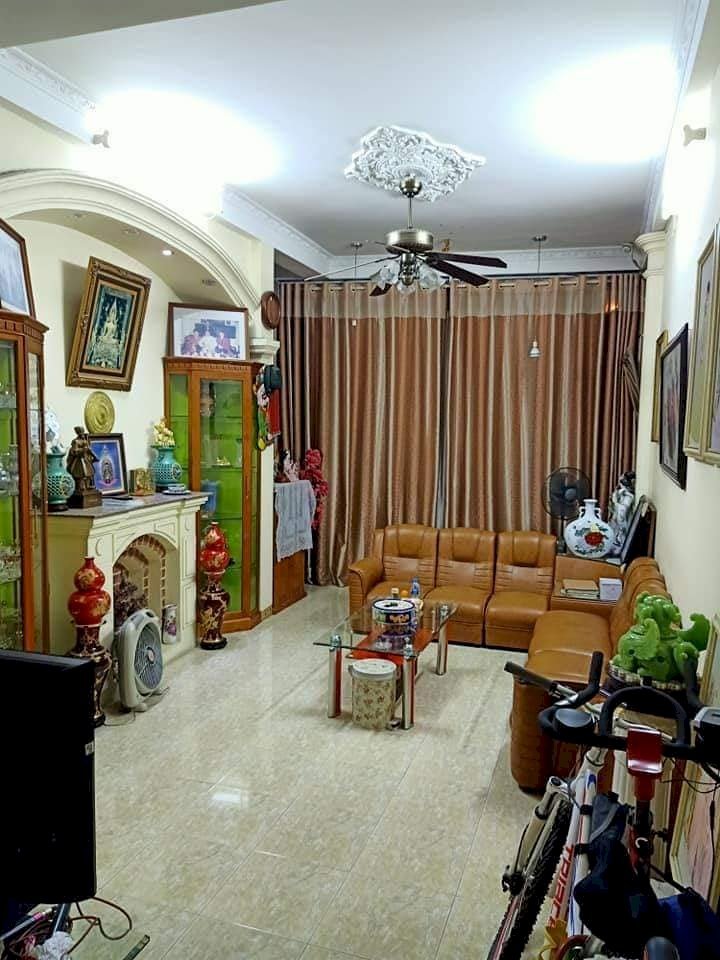 Hiếm có khó tìm Chân dài mặt phố Tây Sơn, 35m2x7 tầng.
