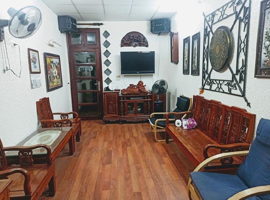 Bán nhà mặt Phố Thái Hà – Đống Đa: 30m2 x 3 tầng, mặt tiền 4.4m. Đang cho thuê 50 triệu/tháng. KD sầm uất.