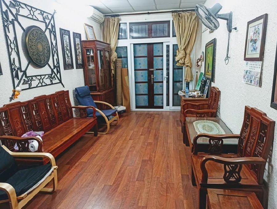 Bán nhà mặt Phố Thái Hà – Đống Đa: 30m2 x 3 tầng, mặt tiền 4.4m. Đang cho thuê 50 triệu/tháng. KD sầm uất.