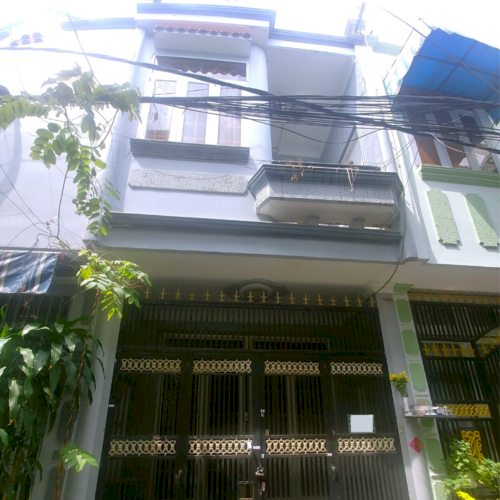 Bán nhà ngay chợ Phạm Văn Hai, Tân Bình, 33m2 (4.7x7), tặng toàn bộ nội thất,4 tỷ 3, shr.