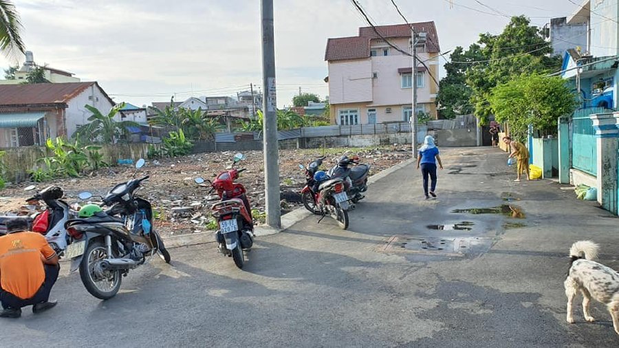 Cần bán lô đất ngay đường Hồ Văn Tư trung tâm chợ Thủ Đức chỉ với 50tr/ m2 sổ riêng, thổ cư 100%