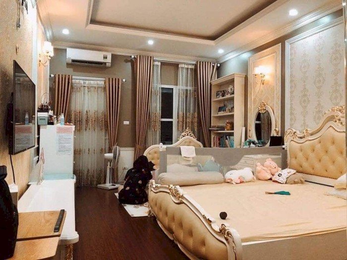 Nhà đẹp, thang máy, mặt đường oto, Hoàng Hoa Thám, 59m2, chỉ 12.5 tỷ