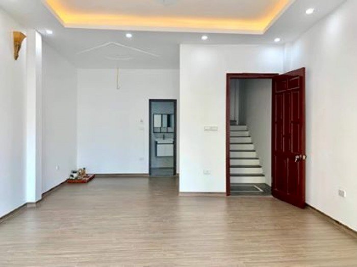 Bán nhà Bùi Xương Trạch, Vũ TôngPhan 45m2* 5T,gần chợ, ô tô cách nhà 10m, giá